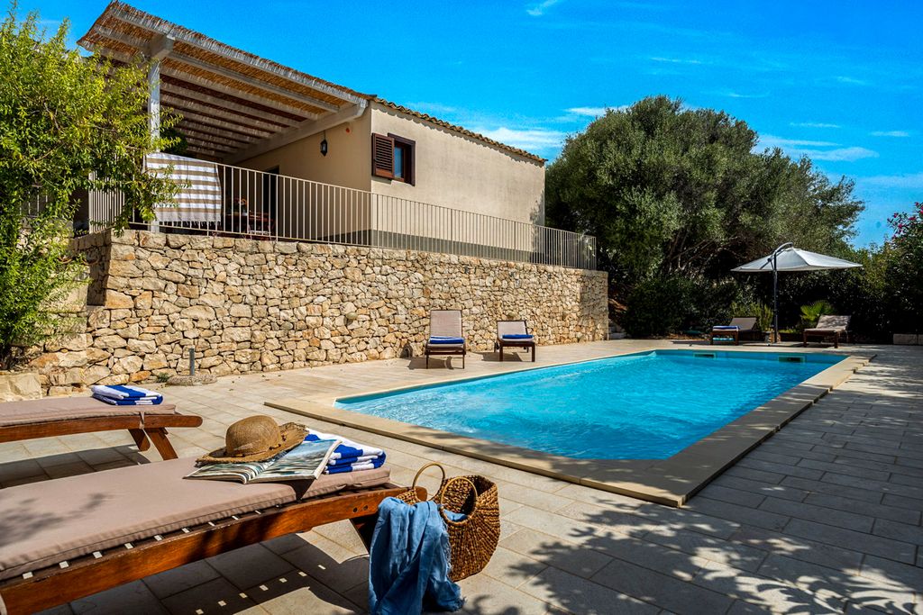 Tre Cantoni Sicily Olivers Travels 2