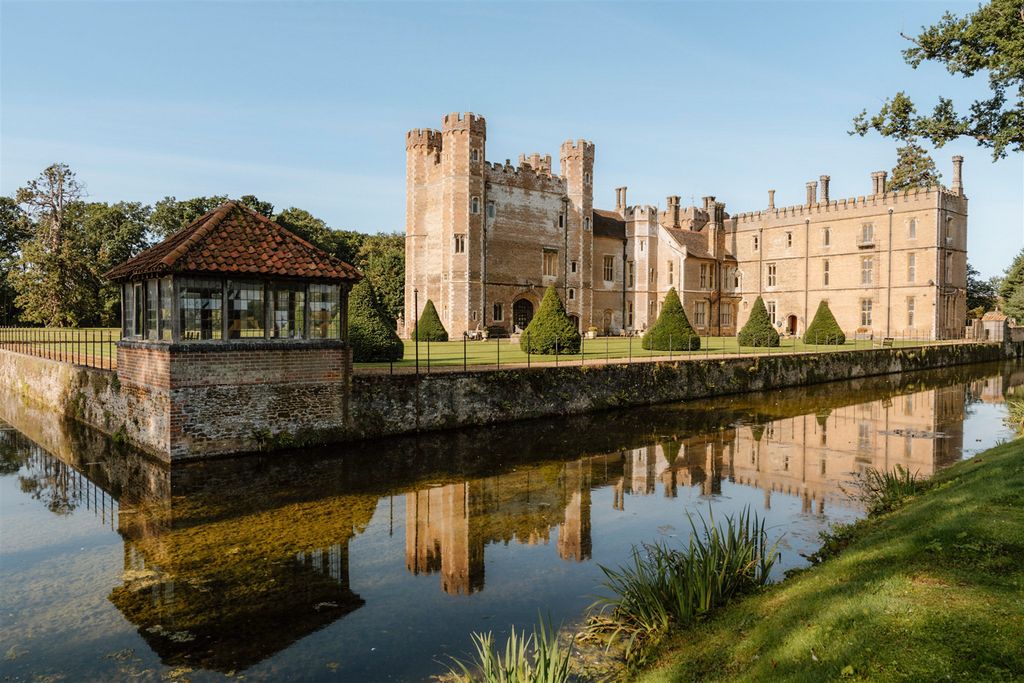 Noblestone Castle Norfolk Olivers Travels 2