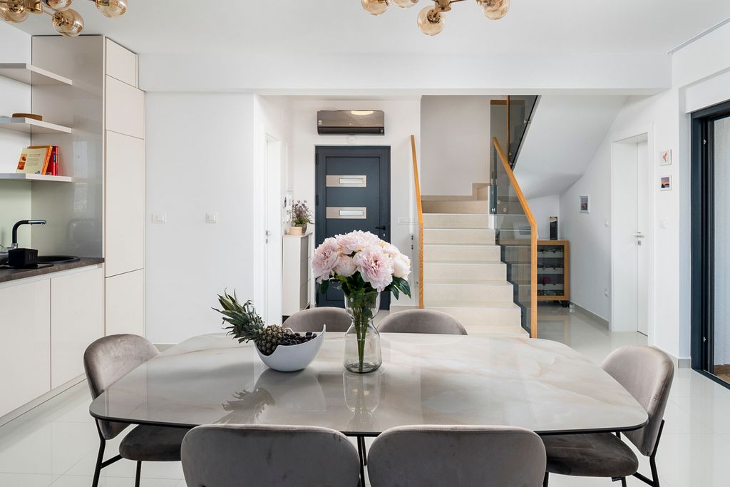 Villa Pom Dalmatia Olivers Travels 4