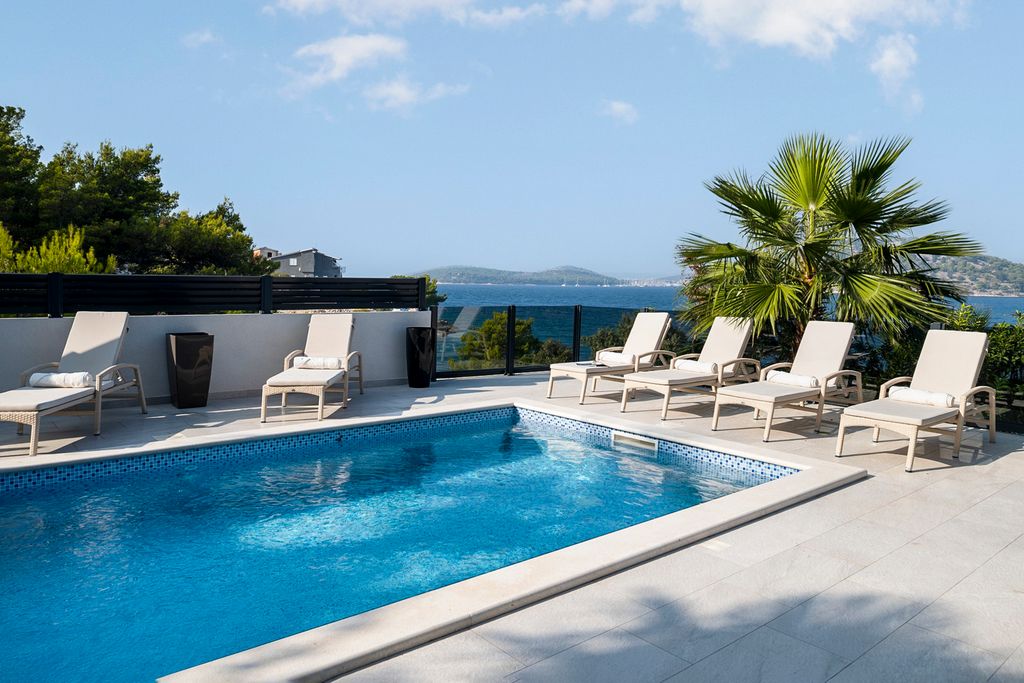 Villa Pom Dalmatia Olivers Travels 5