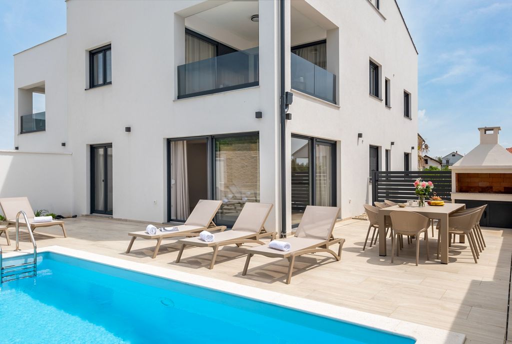 Villa Diga Dalmatia Coast Olivers Travels 1