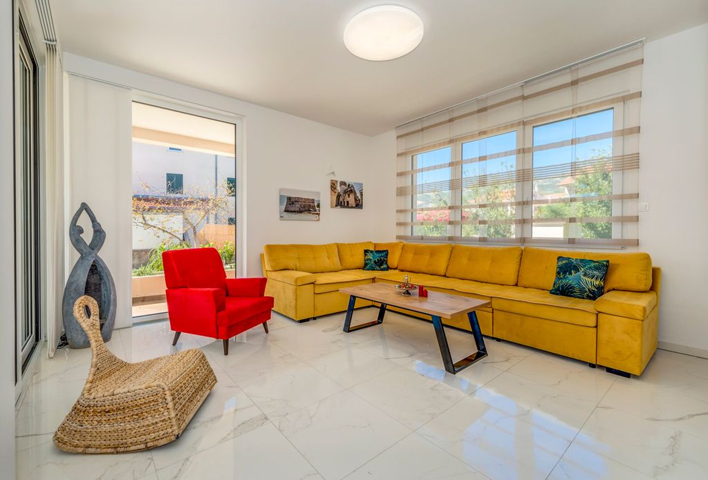 Villa Hyacinth Dalmatia Olivers Travels 3