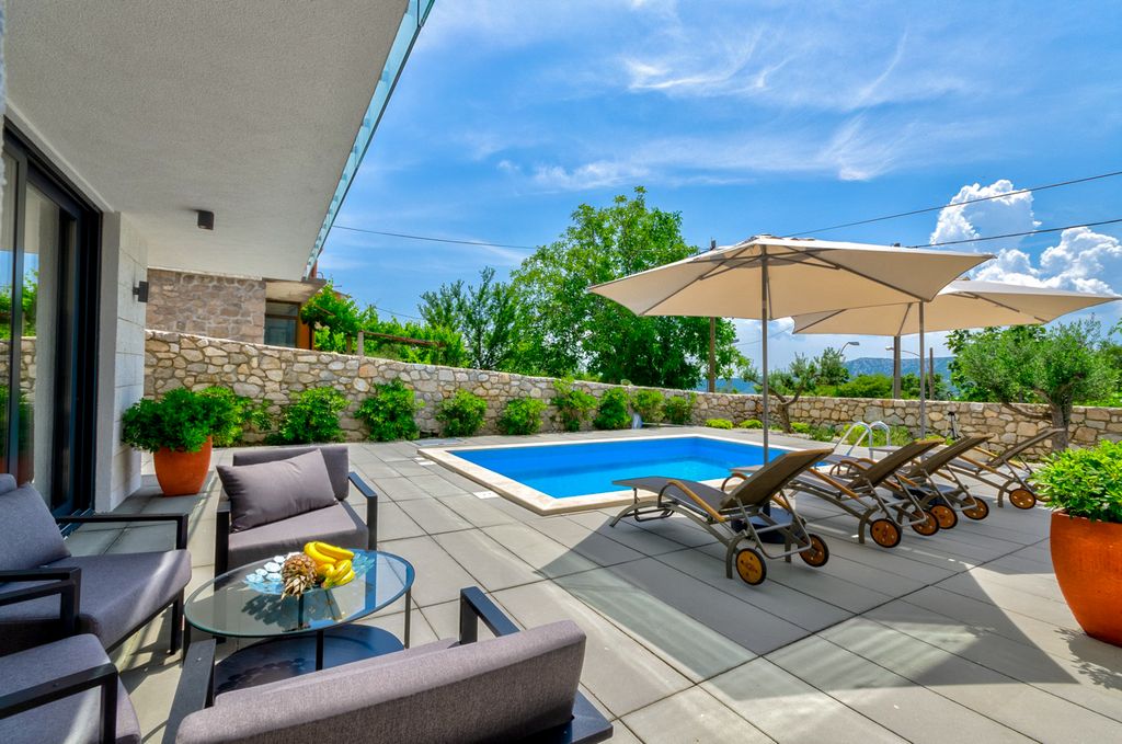 Villa Cipal Kvarner Olivers Travels 2