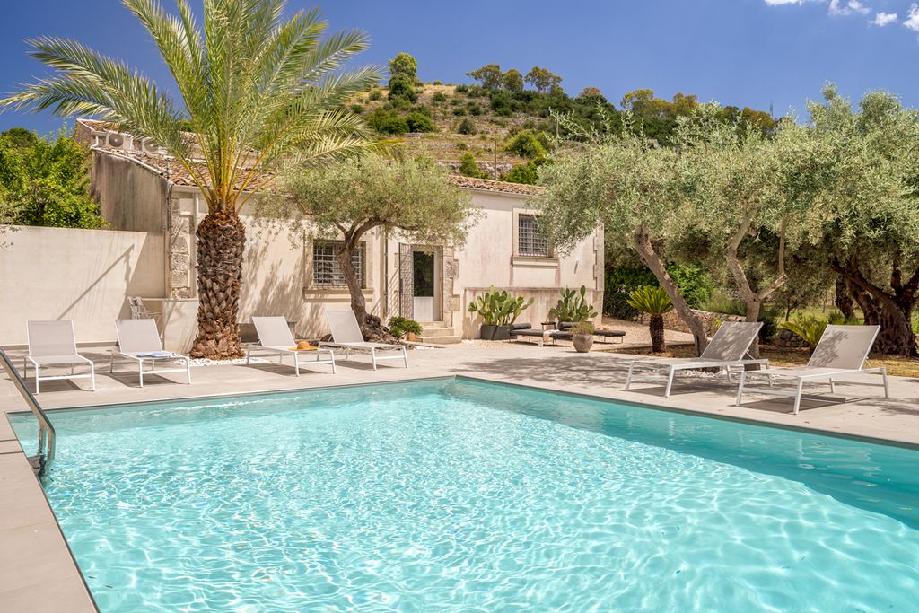 Le Tre Case Sicily Olivers Travels 1