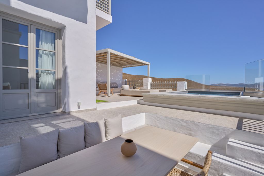 Gideon Suite Astypalaia Olivers Travels 2