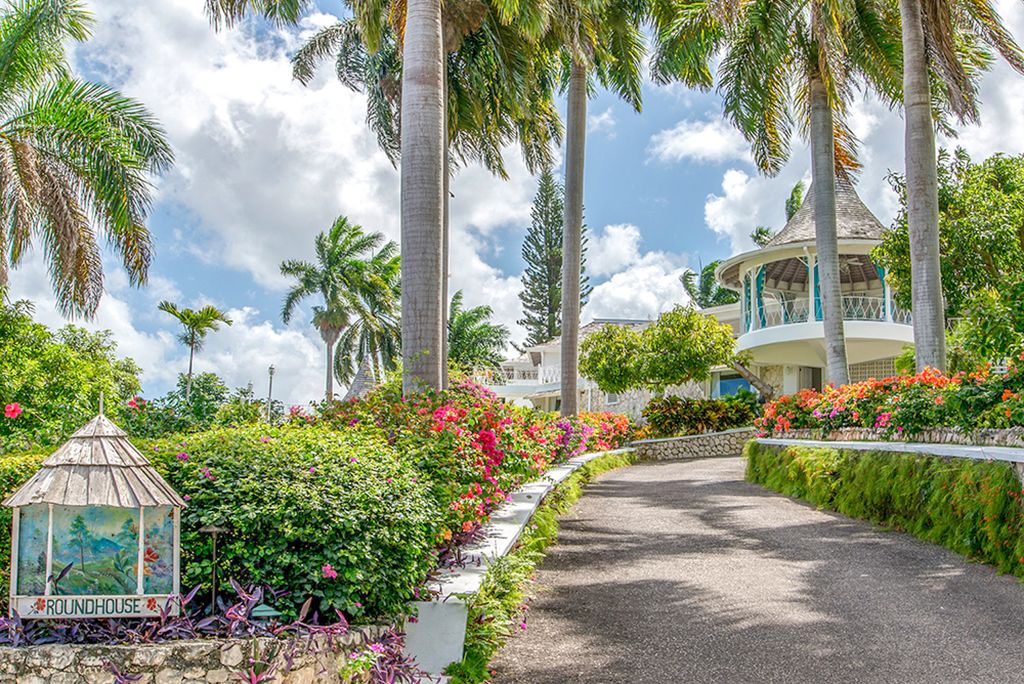 Round House At The Tryall Club Jamaica Olivers Travels 2