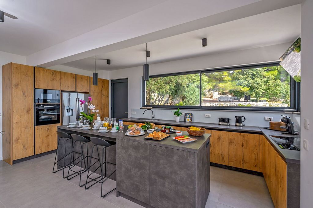 Villa Barte Dalmatia Coast Olivers Travels 5