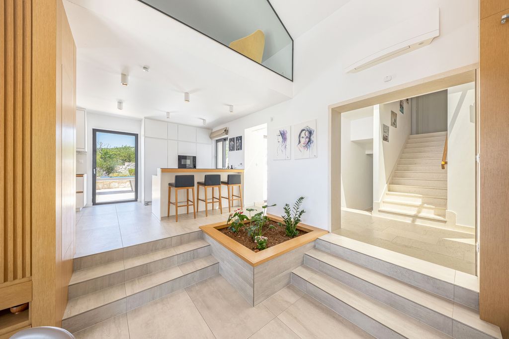 Villa Asiwa Dalmatia Coast Olivers Travels 5