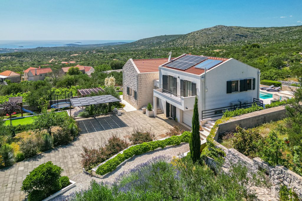Villa Asiwa Dalmatia Coast Olivers Travels 2
