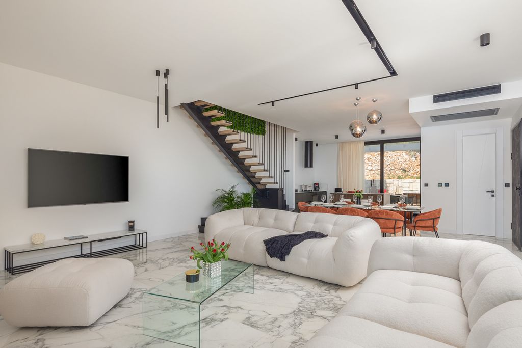 Villa Biscarelle Kvnar Olivers Travels 3