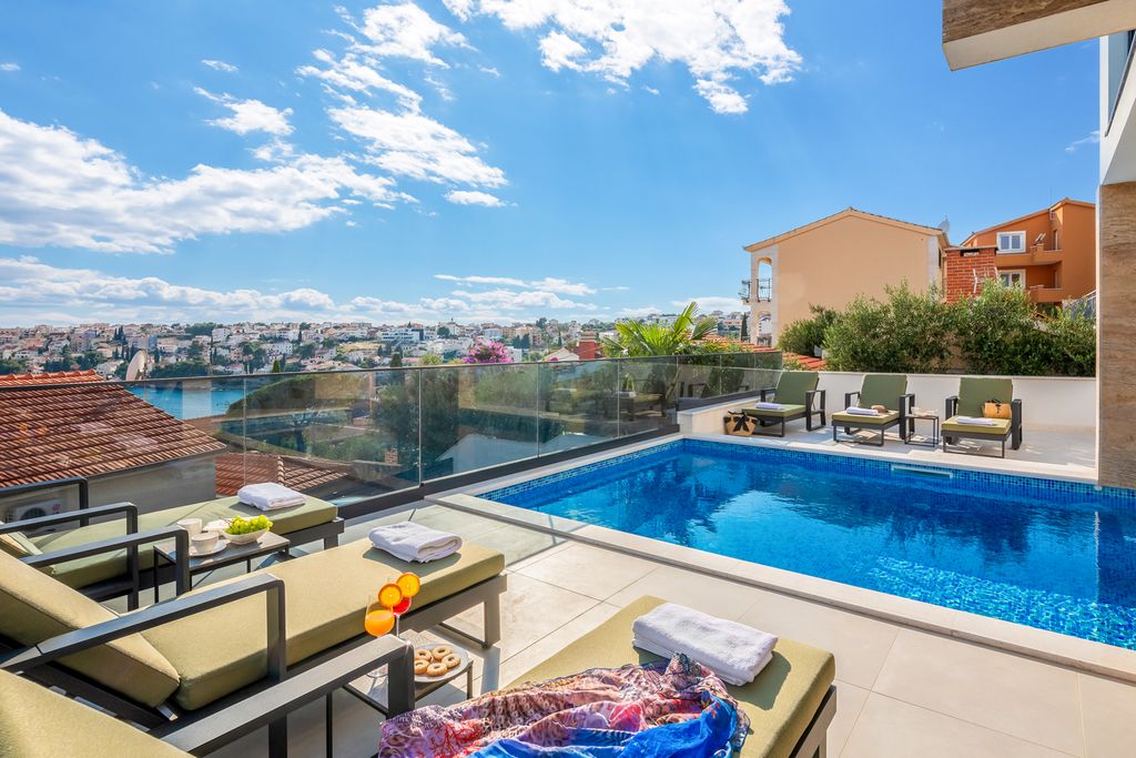 Villa Ostara Dalmatia Coast Olivers Travels 2
