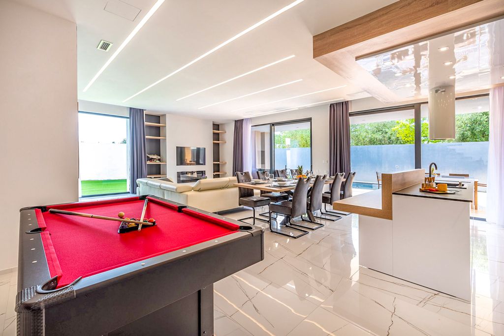 Villa Abra Dalmatia Coast Olivers Travels 4