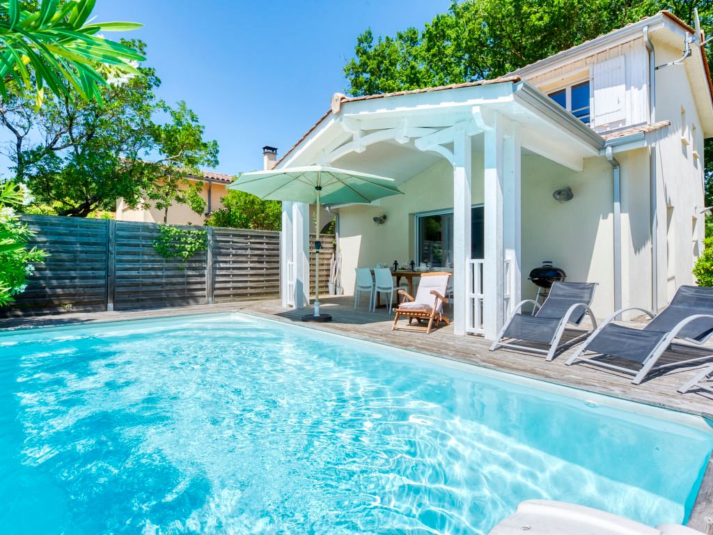 Maison Emeline Aquitaine Olivers Travels 1