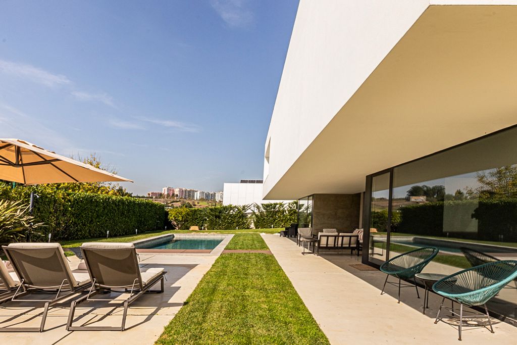 Quantum Villa Lisbon Coast Olivers Travels 2