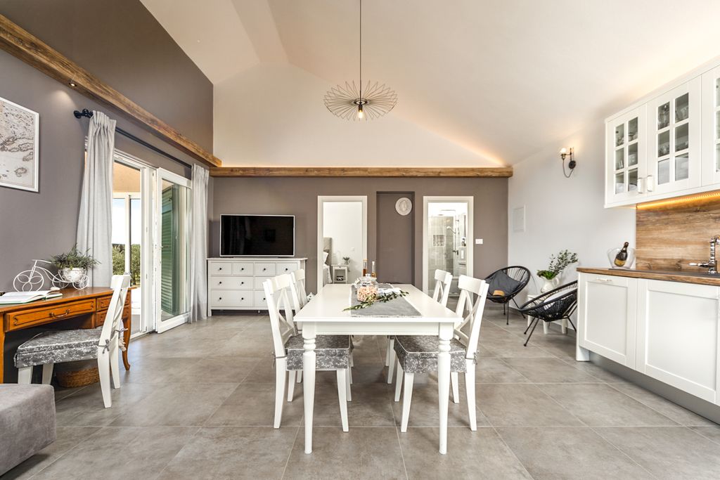 Villa Vardo Dalmatia Coast Olivers Travels 4