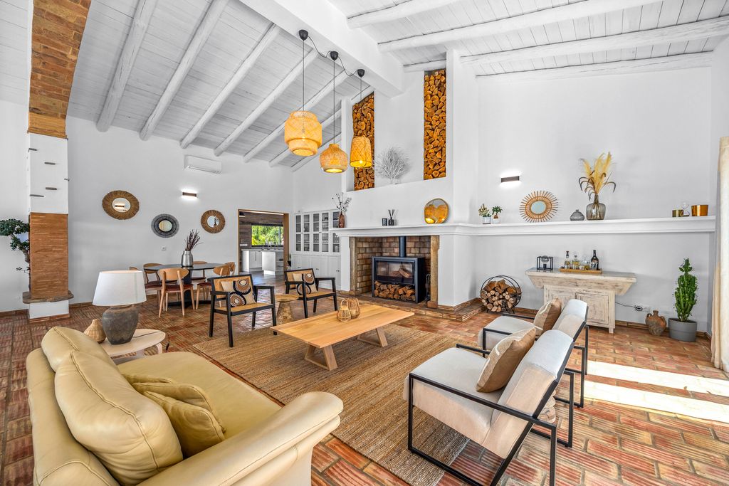 Casa Montinho Algarve Olivers Travels 03