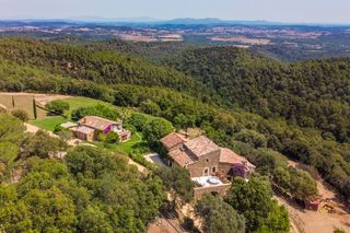 La Muntanya Magica Costa Brava Olivers Travels 1