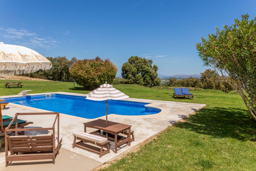 La Muntanya Magica Costa Brava Olivers Travels 2