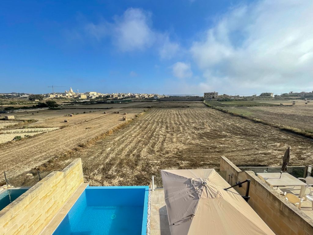 Villa Cassar Gozo Olivers Travels 5