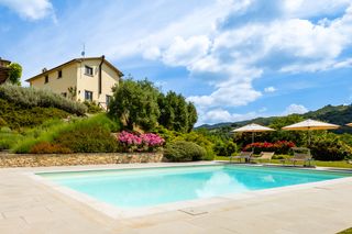 Villa Spinarola Umbria Italy OliversTravels 1