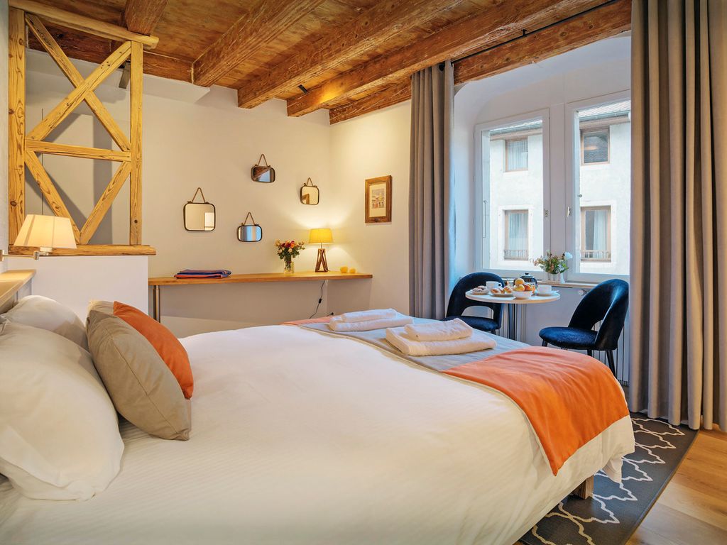 Roquette Rhone Alpes Olivers Travels 4