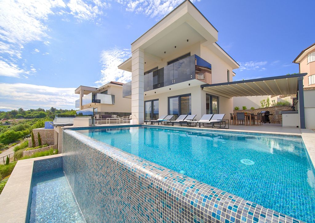 Villa Travalo Krk Olivers Travels 1