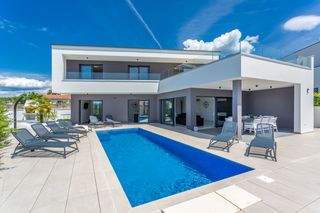 Villa Chopard Krk Olivers Travels 1