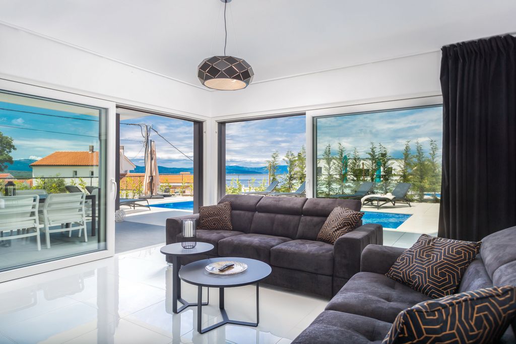 Villa Chopard Krk Olivers Travels 3