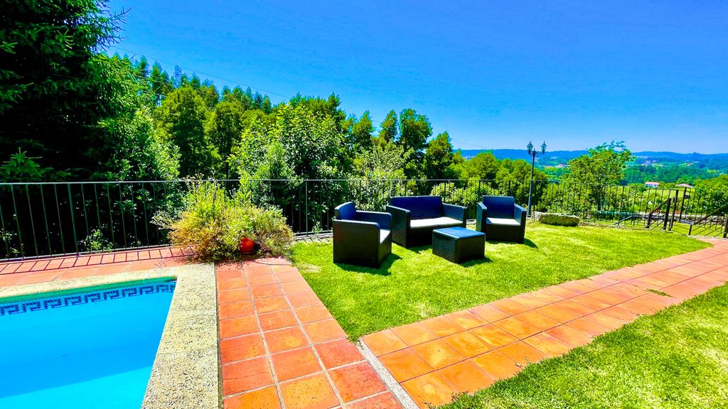 Villa Cabanelas Porto District Olivers Travels 02
