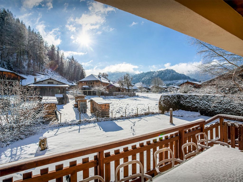 Chalet Alpenglow Morzine Olivers Travels 2