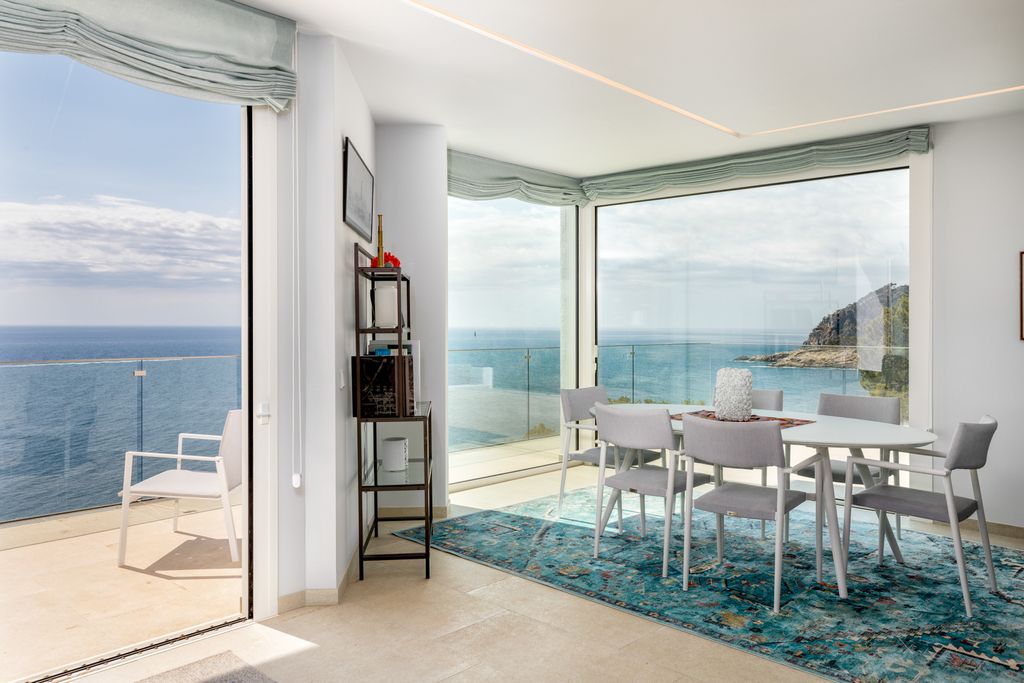 White Island Costa Brava Olivers Travels 4