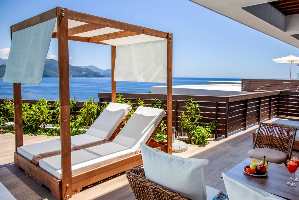 Villa Lyris Sivota Olivers Travels 5.jpg