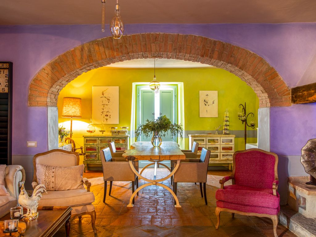 Casale Mirteto Tuscany Italy Olivers Travels 3