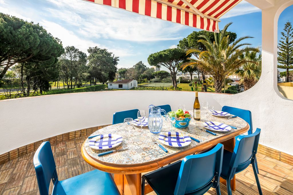 Dal Al Vilamoura Vilamoura Olivers Travels 5