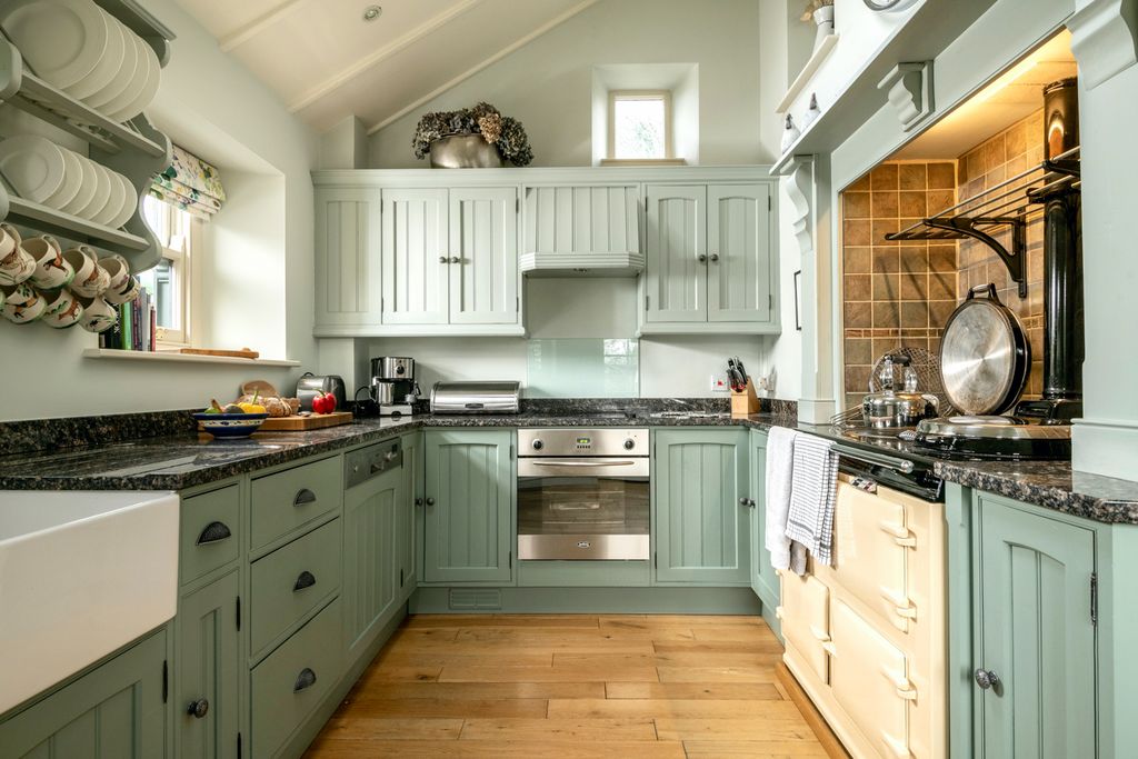 Tweed Cottage Cornwall Olivers Travels 3
