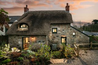 Tweed Cottage Cornwall Olivers Travels 1