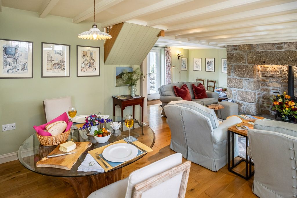 Tweed Cottage Cornwall Olivers Travels 4