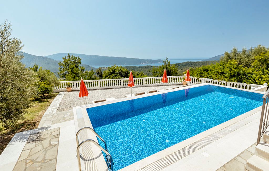 Villa Zoah Bay Kotor Olivers Travels 2