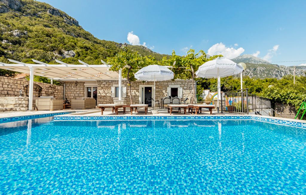 Villa Jerrik Bay Kotor Olivers Travels 2