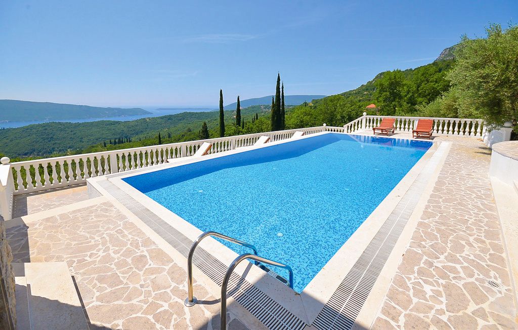 Villa Florin Bay Kotor Olivers Travels 2