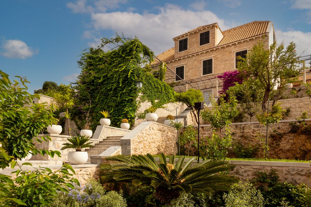Villa Palmia Dubrovnik Croatia OliversTravel 1