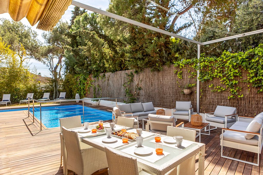 Villa Terrella Sitges Spain Olivers Travels 2