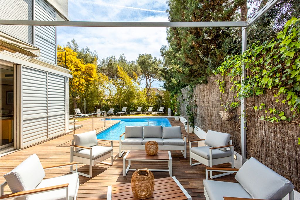 Villa Terrella Sitges Spain Olivers Travels 4