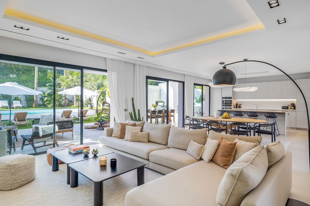 Villa Benny Costa Del Sol Olivers Travels 3