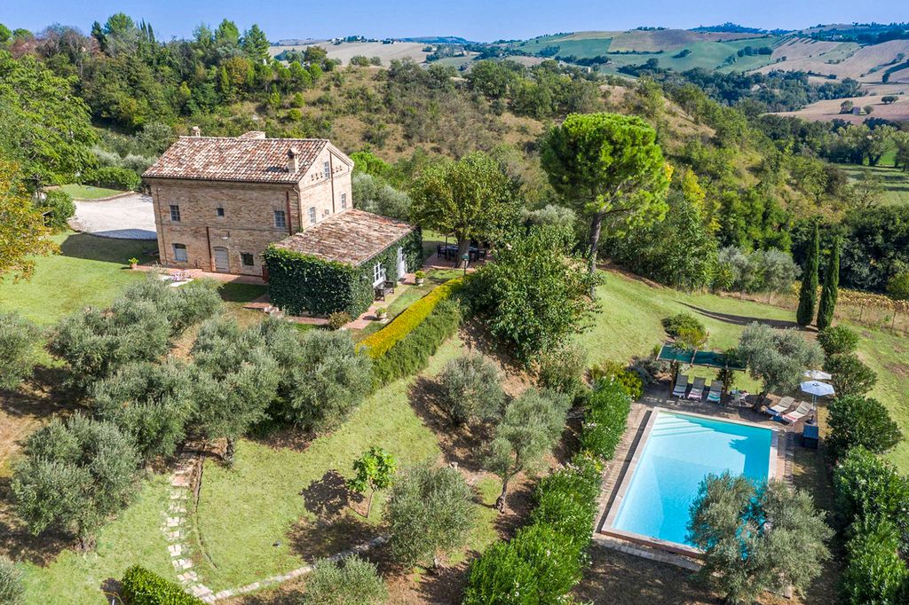 Villa Mogliano Marche Olivers Travels 2