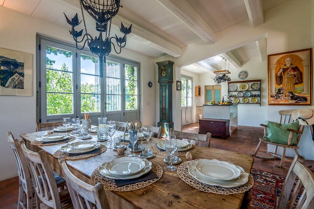 Villa Mogliano Marche Olivers Travels 4