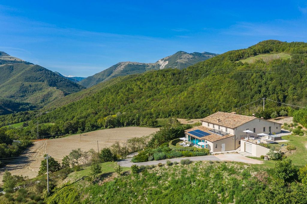 Villa Fiorano Marche Olivers Travels 1