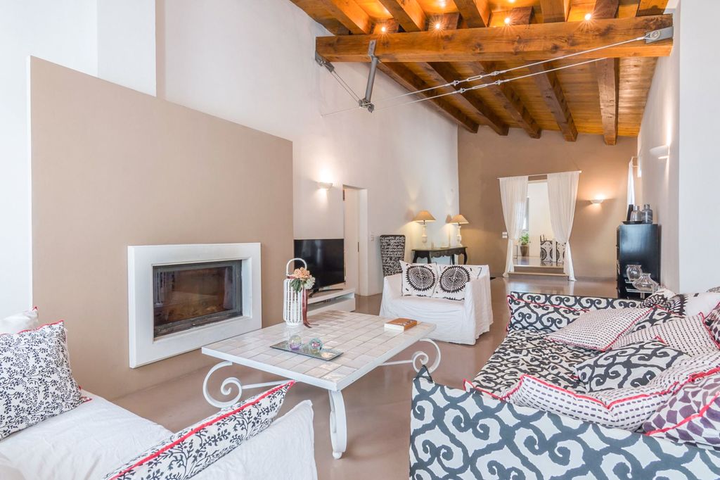 Villa Fiorano Marche Olivers Travels 3