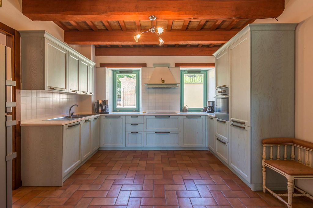 Casale Tolentino Marche Olivers Travels 5