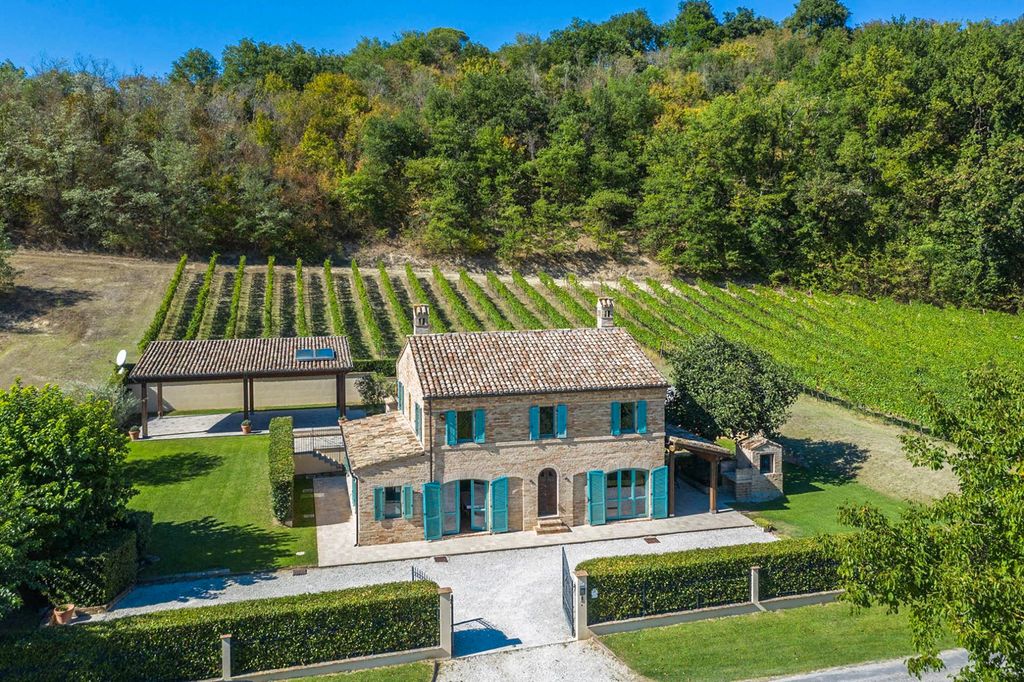 Casale Tolentino Marche Olivers Travels 2